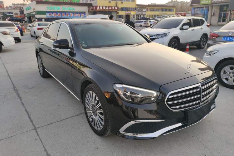 Used Mercedes-Benz E-Class 2021 E 300 L Stylish Model
