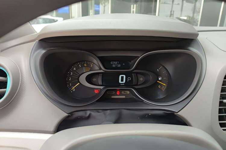 Used Renault Captur 2015 1.2T Automatic Standard Edition
