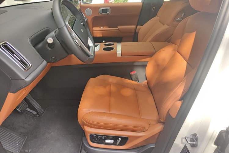 Used Li Auto L7 2023 Air model
