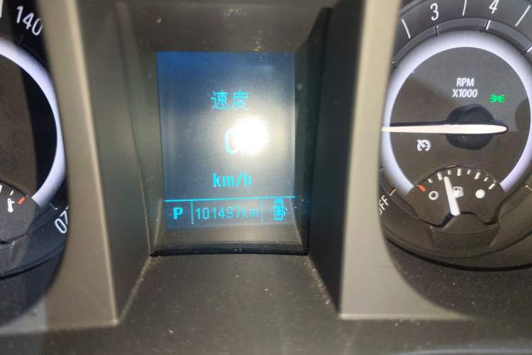 Used Buick GL8 2017 25S Luxury Version China V Standard Odometer Close Up