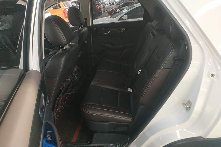 Used Dongfeng Fengon S560 2018 1.8L CVT Comfort Model 7 Seats
