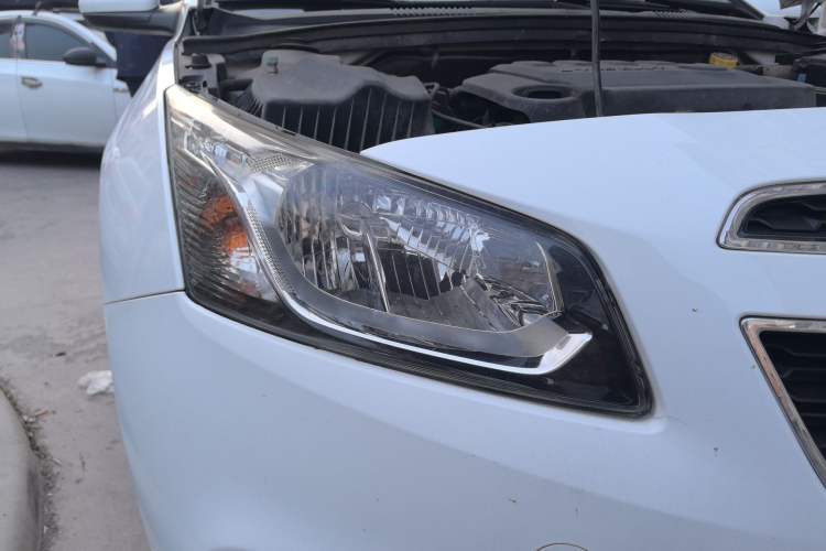 Used Chevrolet Cruze 2015 1.5L Classic SE MT