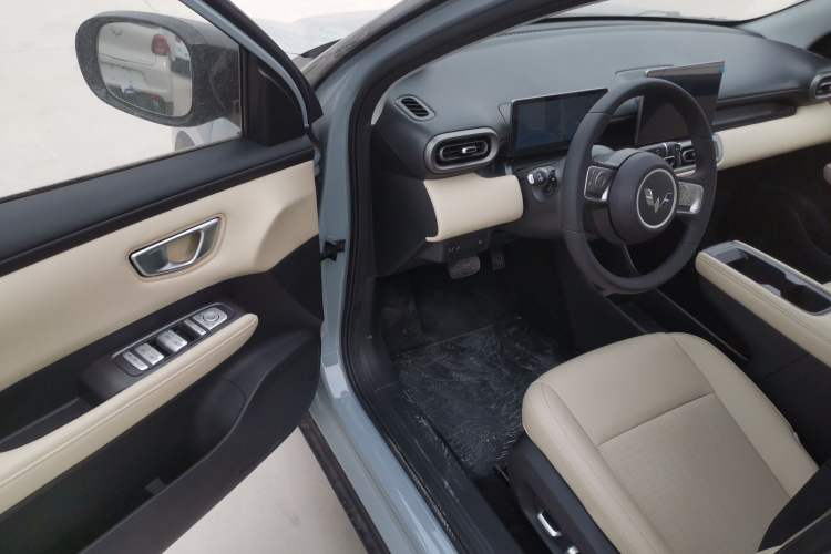 Used Wuling Bingo PLUS 2024 401 km Range 5-Seater Version
