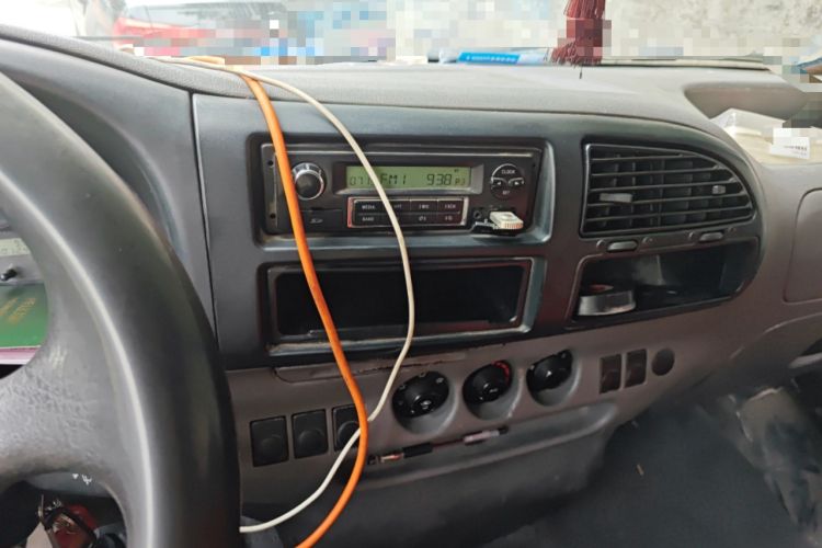 Used Ford Classic Transit 2015 2.8T Diesel Multi-Function Vehicle Short Wheelbase 6-Seater Mid-Roof Edition JX493ZLQ4