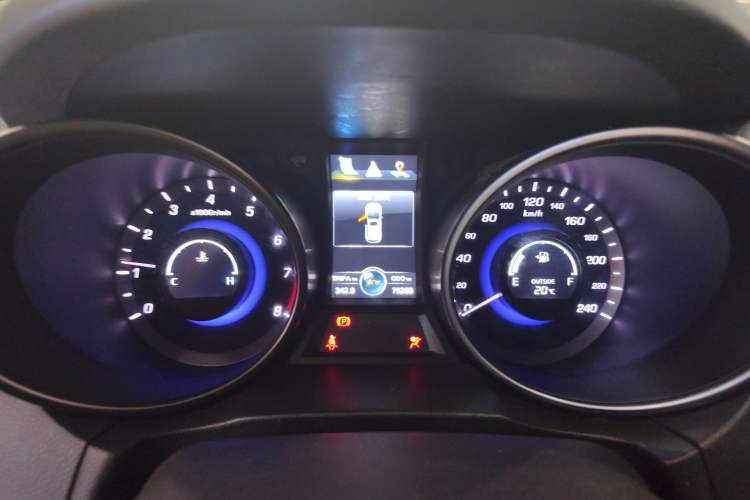 Used CHANGAN CS75 2014 2.0L Manual Leading Version China IV Standard Instrument Cluster