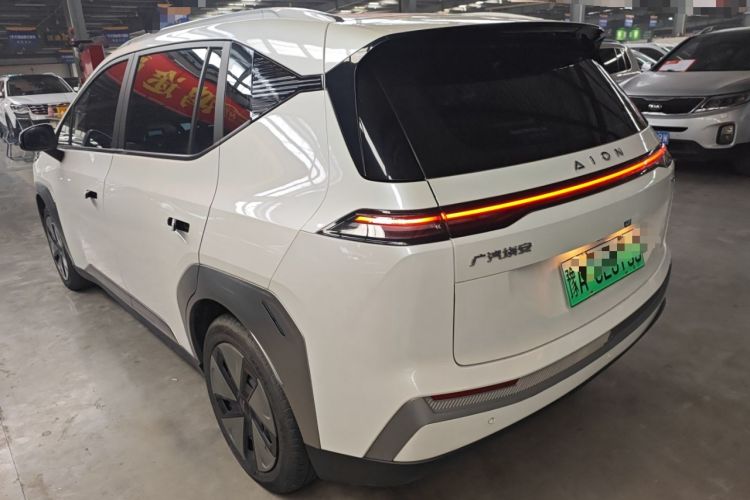 Used AION Y 2024 Younger
