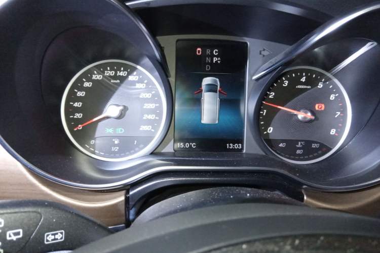 Used Mercedes-Benz V-Class 2022 V 260 Prestige Edition Instrument Cluster