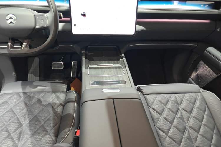 Used Nio ES8 2026 Model 6-seat Executive Luxury Edition Gear Lever