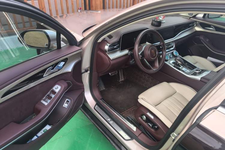 Used Hongqi H9 2022 3.0T Smart Connect Flagship Four-Seater Version
