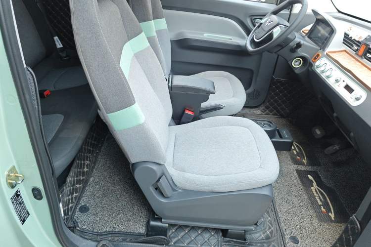 Used Wuling Hongguang MINIEV 2021 Macaron Premium Model – Lithium-NMC