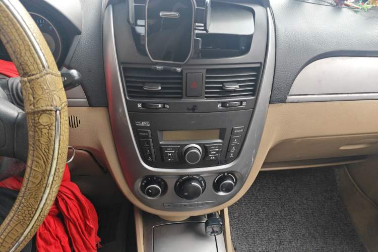 Used Buick Excelle 2011 1.6 LX-MT