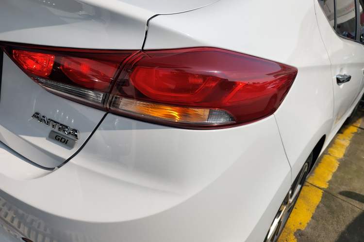 Used Hyundai Elantra (6th Generation / Lingdong) 2016 1.6L Automatic ZhiXuan – Elite Version Exterior 3