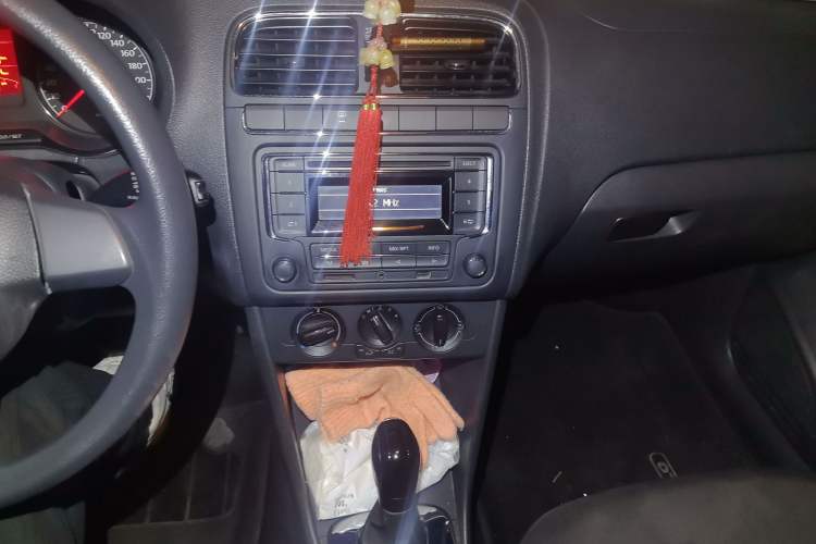 Used Volkswagen Polo 2013 1.6L Automatic Comfort Edition