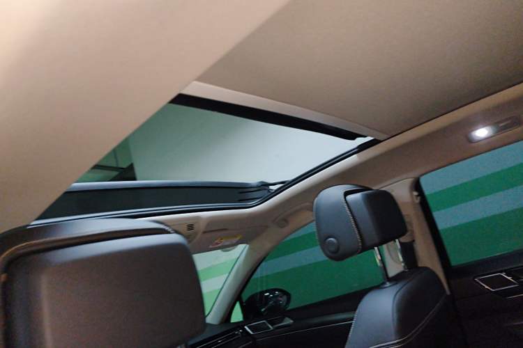 Used Volkswagen Magotan 2020 330TSI DSG Leading Model
