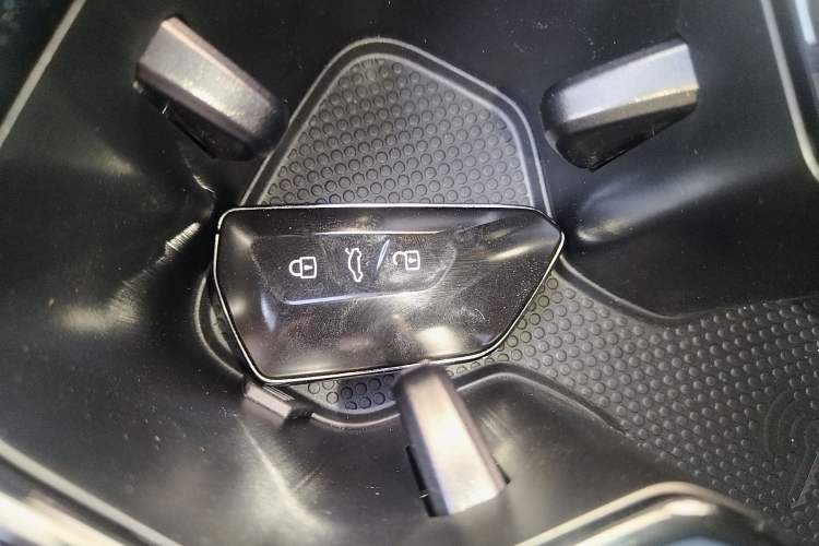 Used Volkswagen Tiguan L 2026 Model, PRO 380TSI Four-Wheel Drive R-Line Smart Luxury Edition