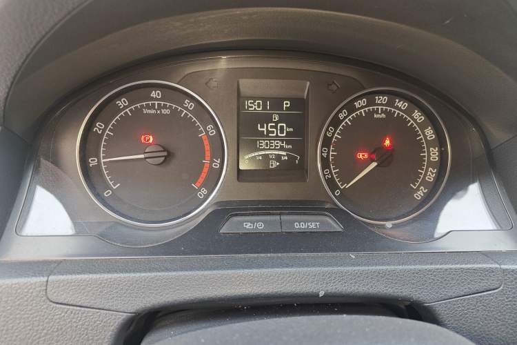 Used Skoda Rapid Spaceback 2014 1.6L Automatic Enjoyment Edition