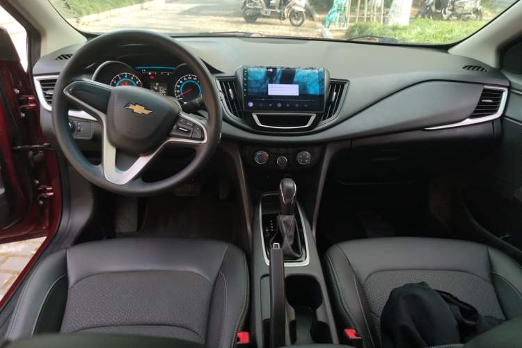 Used Chevrolet Cavalier 2019 320 Automatic Xinyue Edition Center Console