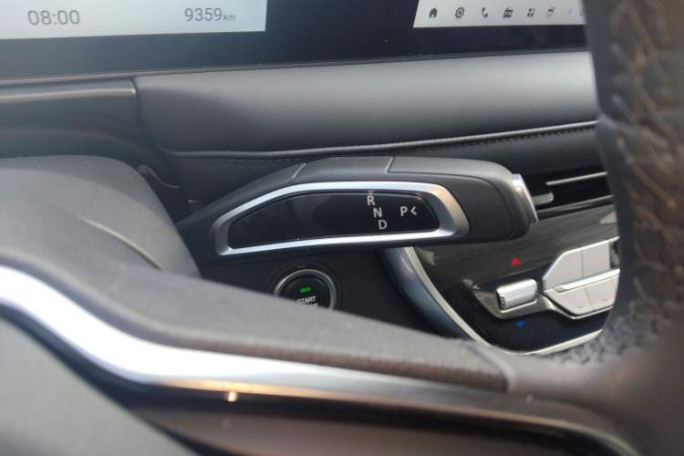 Used SAIC MAXUS G10 2025 MAX 2.0T Automatic Luxury Edition Diesel 7-Seater