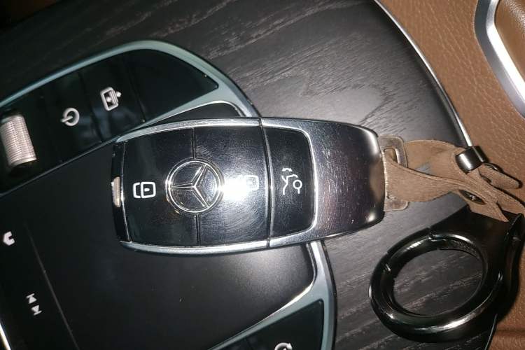 Used Mercedes-Benz E-Class 2023 E 300 L Luxury Model
