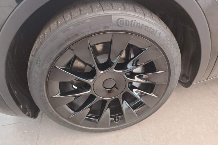 Used Tesla Model Y 2022 Rear-Wheel-Drive Version
