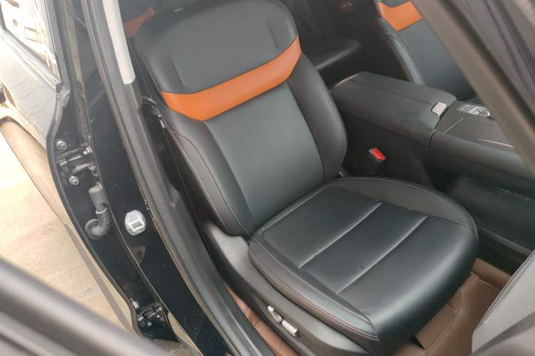 Used BAIC Off-Road BJ30 2026 Model Traveler 1.5T Hybrid Standard Version Right Front Seat