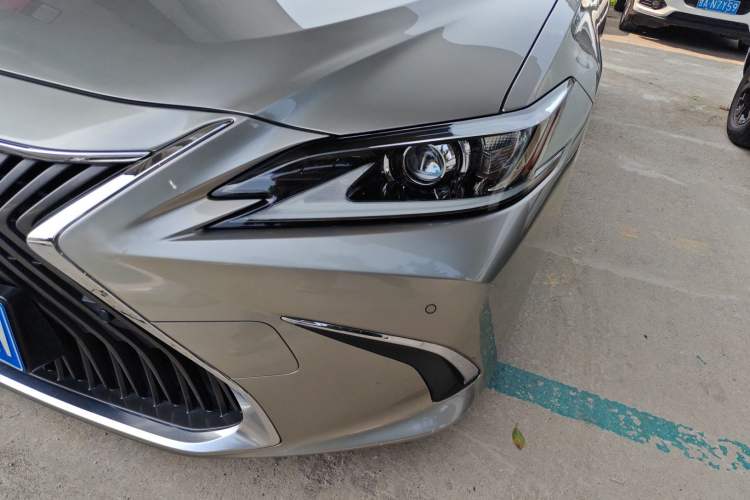 Used Lexus ES 2020 200 Excellence Edition

