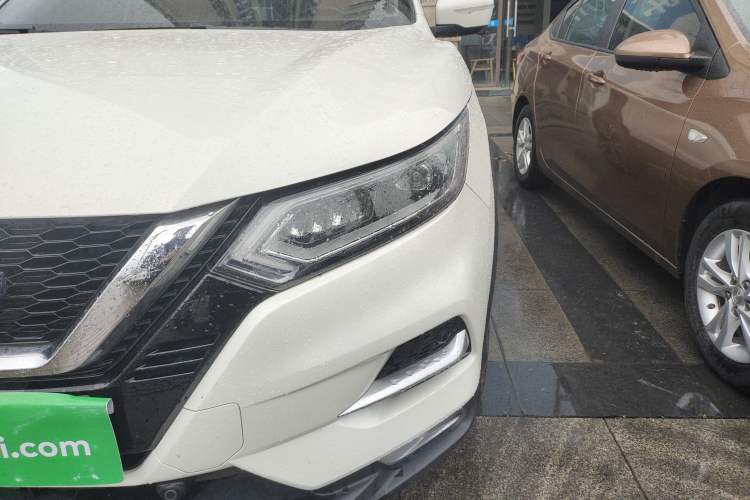 Used Nissan Qashqai 2022 2.0L CVT XV Premier Luxury Edition Left Front Headlight