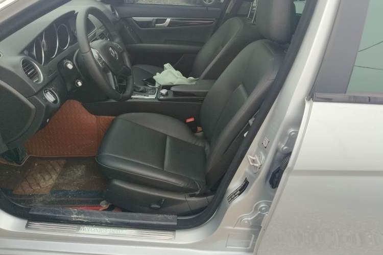 Used Mercedes-Benz C-Class 2013 C 180 Classic Grand Edition
