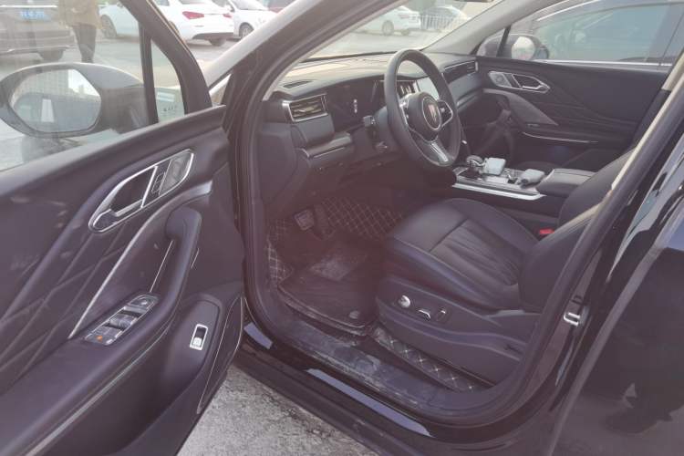 Used Hongqi HS7 PHEV 2024 2.0T PHEV Four-Wheel Drive Flagship Edition 7 Seats
