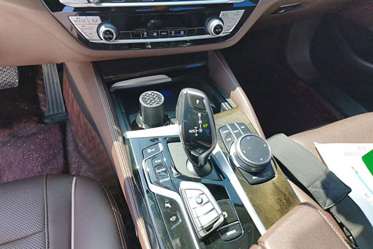 Used BMW 5 Series 2021 Updated Version 525Li Luxury Package
