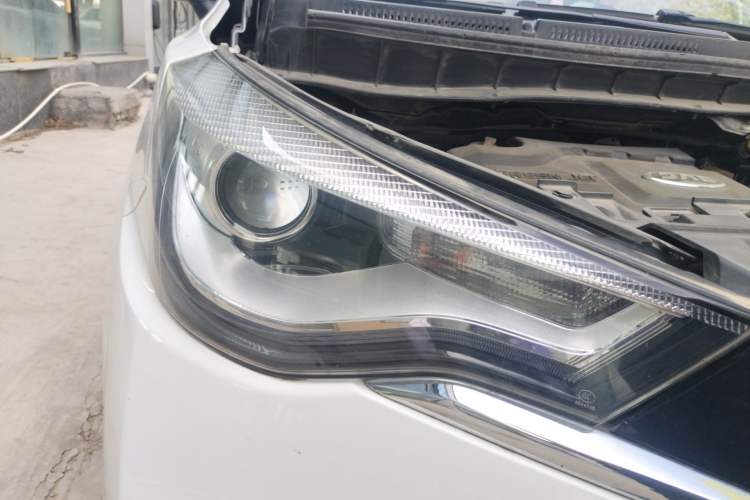 Used JAC Group Refine S3 2018 Custom Edition 1.5L Manual Luxury Smart Model Right Front Headlight