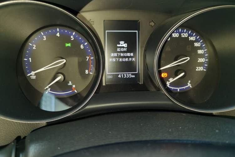 Used Toyota C-HR 2018 2.0L Leading with Sunroof China VI Standard