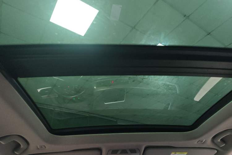 Used BMW X1 2018 sDrive18Li Luxury Model Headliner