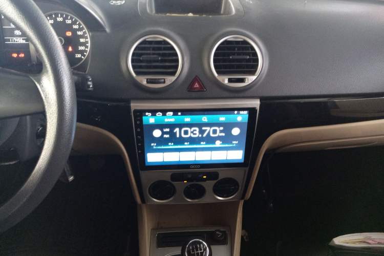 Used Volkswagen Lavida 2013 Classic 1.6L Manual Fashion Edition