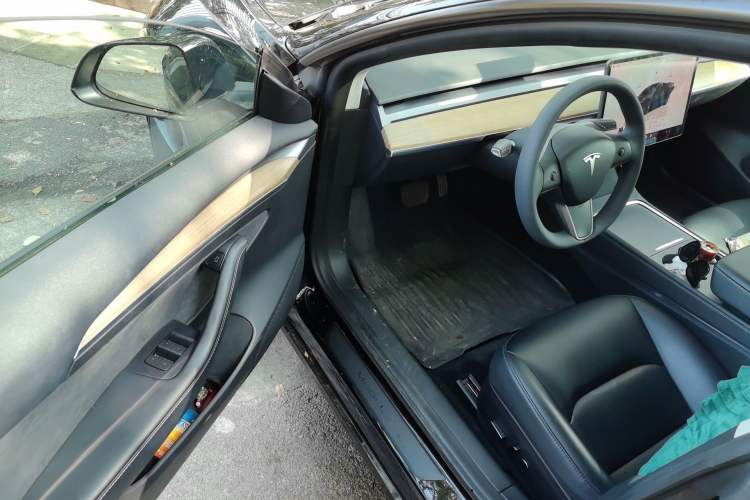 Used Tesla Model 3 2022 Rear-Wheel-Drive Version
