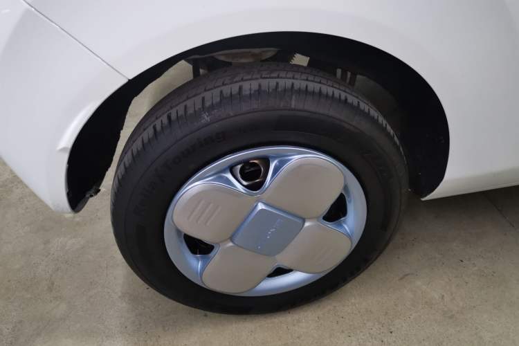 Used Geely Galaxy Panda 2025 210 km – Yuanqi Bear Right Rear Wheel Hub