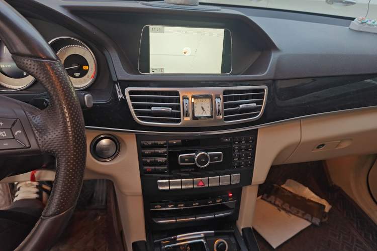 Used Mercedes-Benz E-Class 2015 E 260 L Sport & Fashion Model