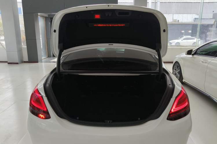 Used Mercedes-Benz C-Class 2021 C 200 L Fashion Edition Sport Version Trunk