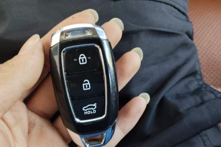 Used Baojun 560 2017 Rhythmic Edition 1.8L iAMT Prestige Model