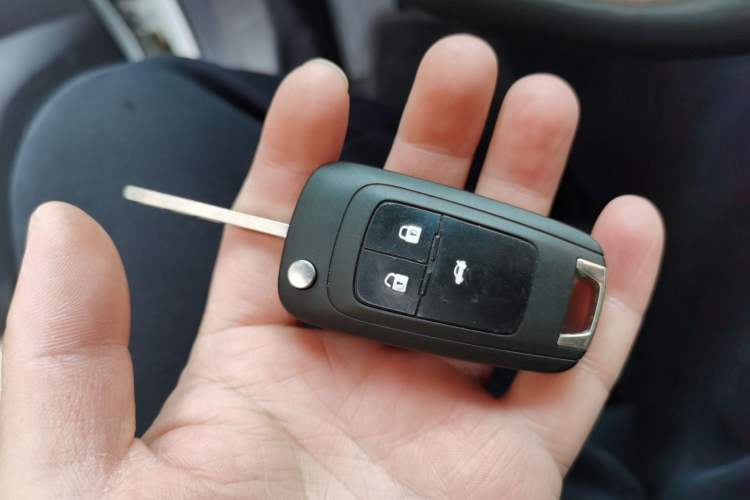 Used Chevrolet Monza 2022 Light Hybrid Redline 320T Dual-Clutch Thrilling Edition