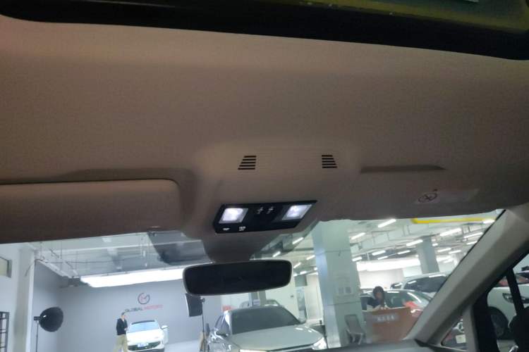 Used Volkswagen Viloran 2022 380TSI Prestige Edition
