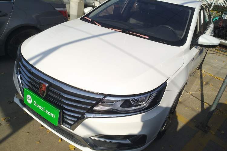 Used Roewe i6 2020 PLUS 1.6L CVT 4G Connected Glory Flagship Edition