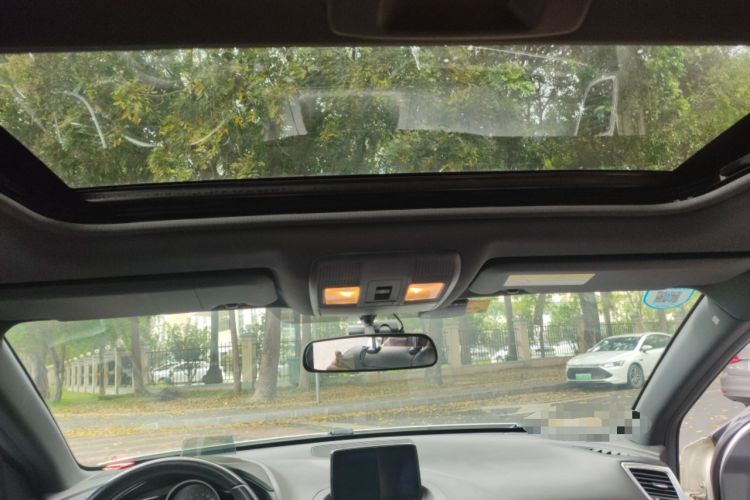 Used Mazda CX-4 2018 2.0L Automatic Two-Wheel Drive Blue Sky Premium Upgrade Version China VI Standard Headliner