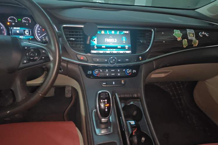 Used Buick LaCrosse 2016 20T Leading Model Audio And AC Panel