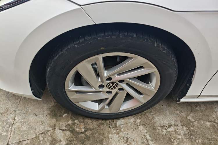 Used Volkswagen Lamando 2022 Lingdu L 280TSI DSG Spicy Edition Left Front Wheel Hub