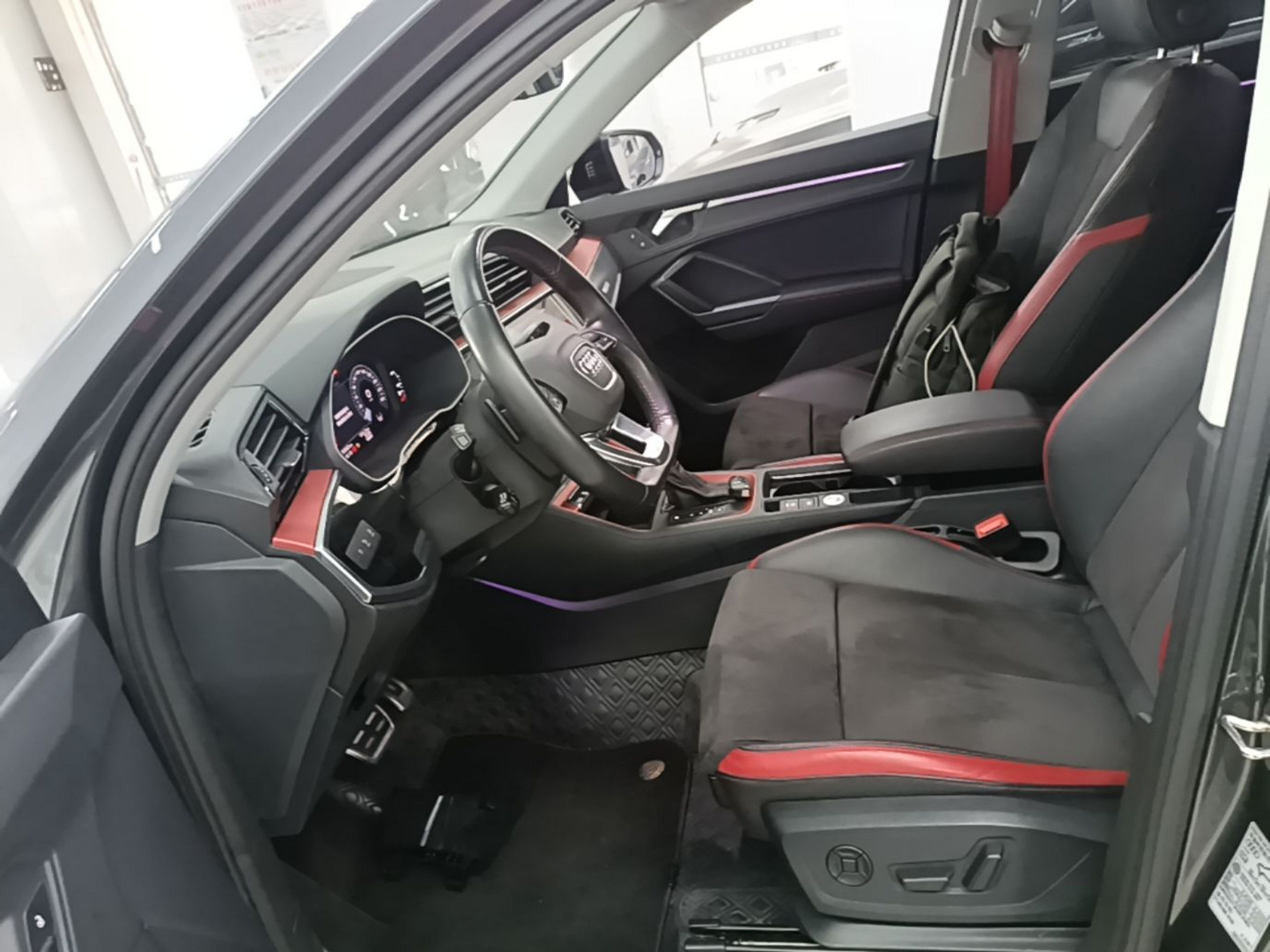 Interior delantero