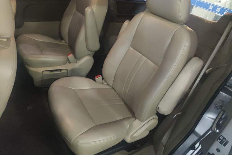 Used Buick GL8 2014 2.4L Classic Edition