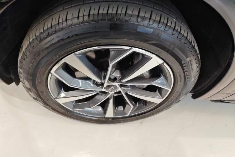 Used Audi Q5L 2023 40T Fashionable and Dynamic Edition