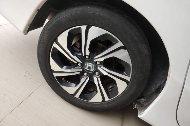 Used Honda Crider 2016 1.8L CVT Luxury Edition Exterior 3