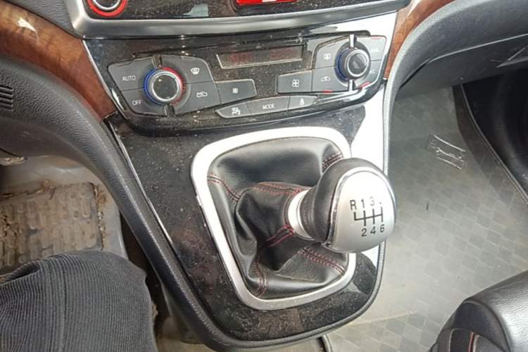 Used Haval H6 2014 Sport Version 1.5T Manual Two-Wheel Drive Elite Edition
